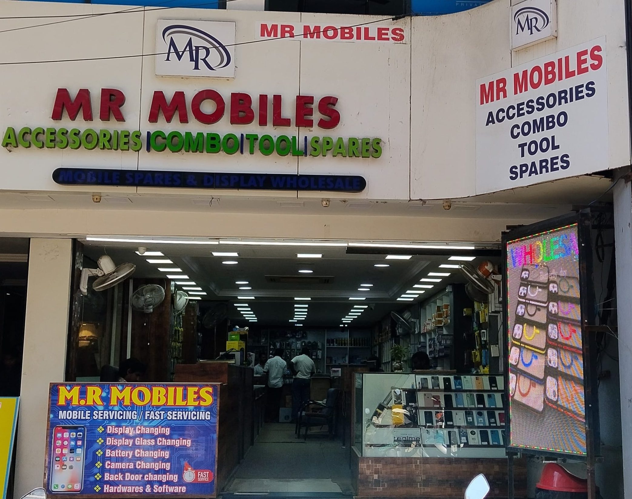 MR MOBILE'S
